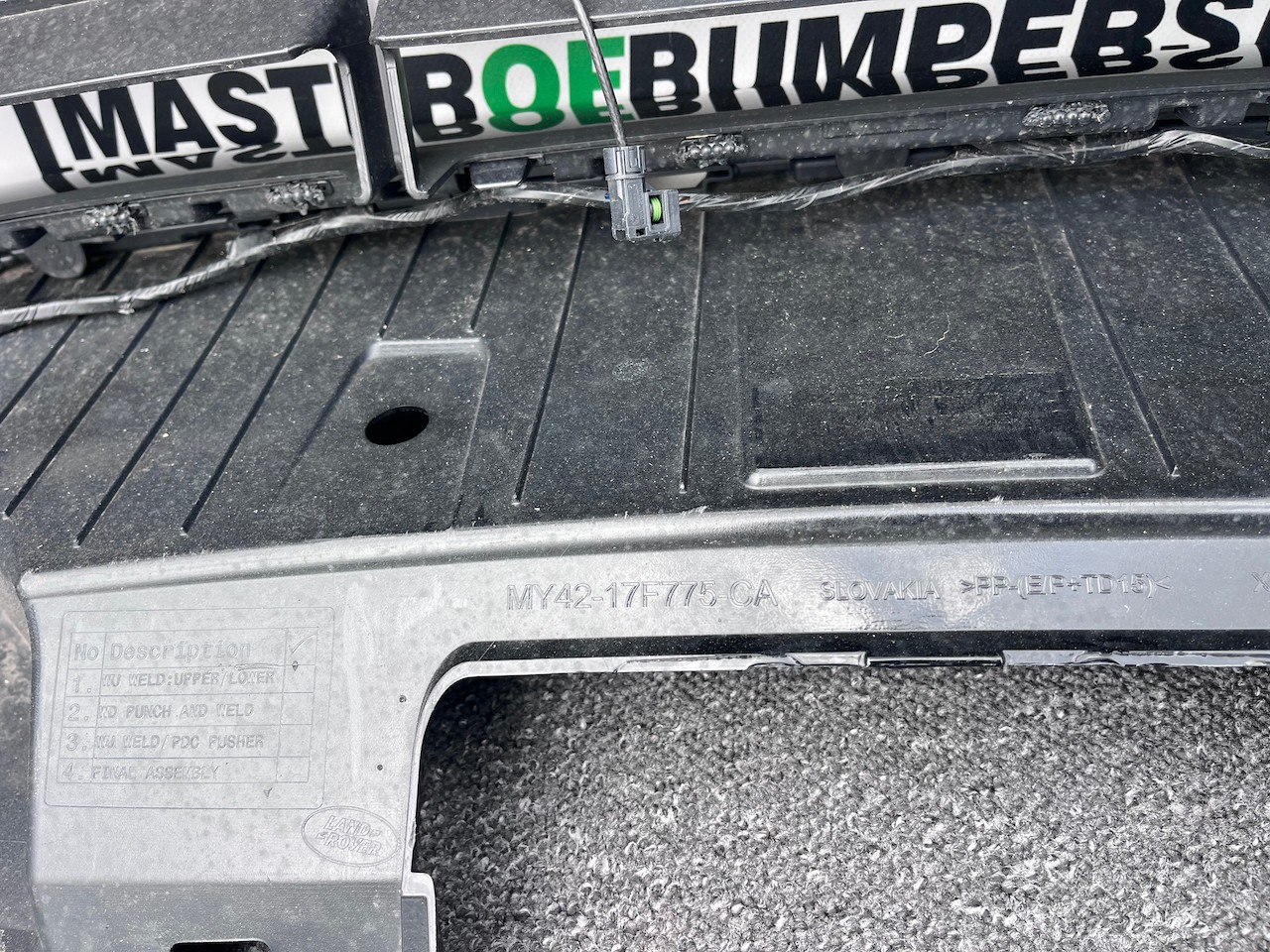 Land Rover Discovery R-dynamic Hse 2021-2024 Front Bumper 6 Pdc Genuine [p634]