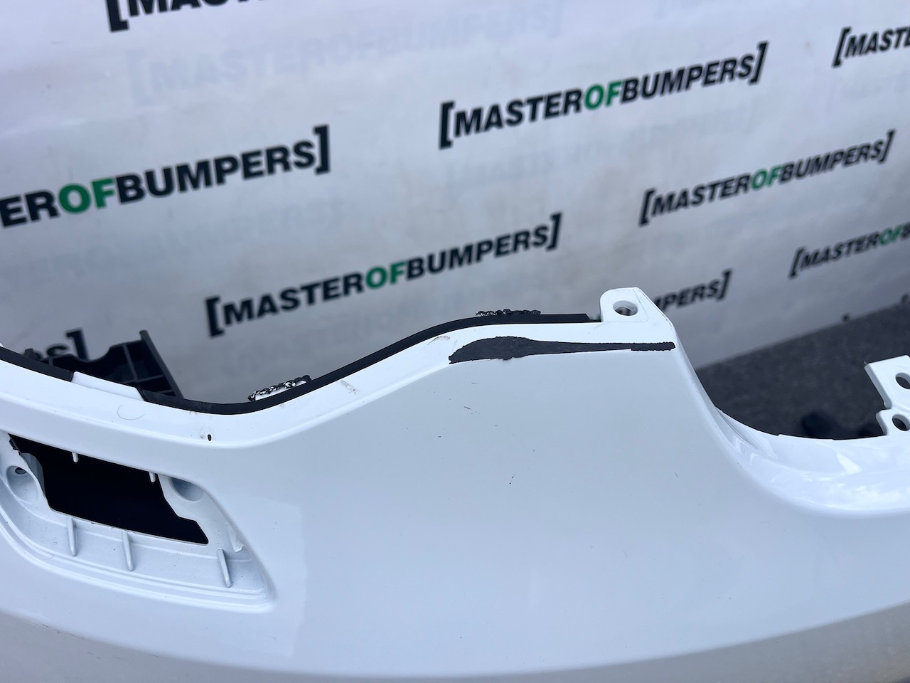 Land Rover Discovery R-dynamic Hse 2021-2024 Front Bumper 6 Pdc Genuine [p634]