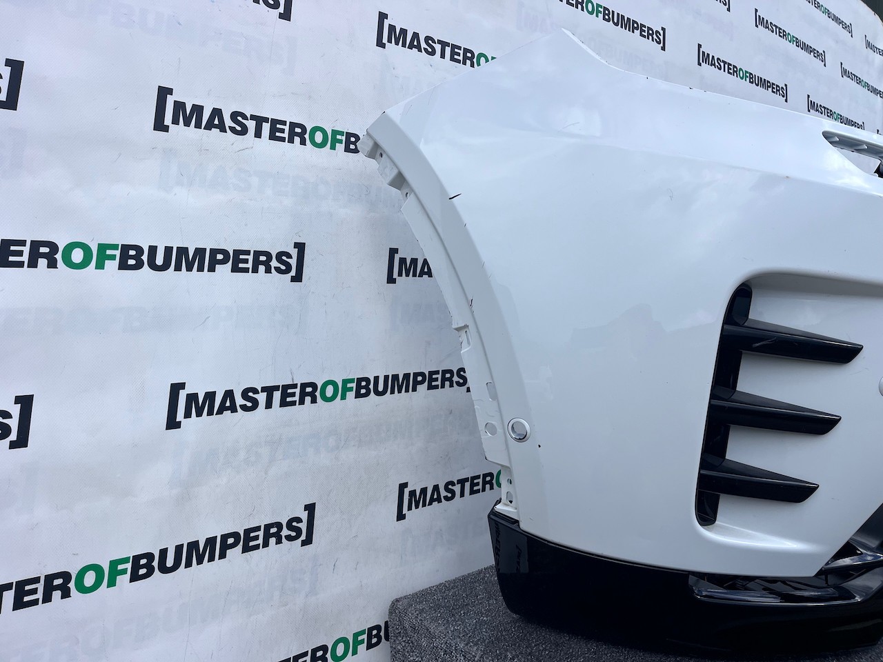 Land Rover Discovery R-dynamic Hse 2021-2024 Front Bumper 6 Pdc Genuine [p634]