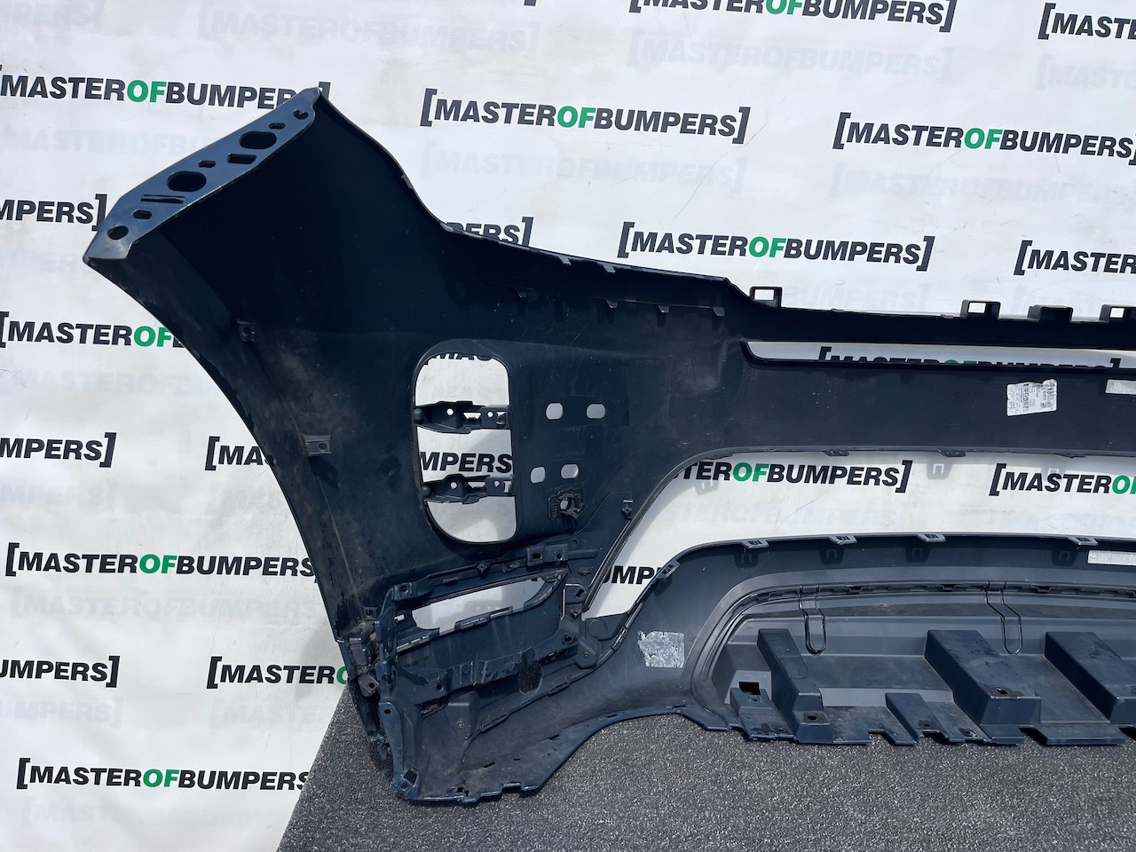 Range Rover Evoque R-dynamic Hse 2019-2024 Front Bumper 4 Pdc Genuine [p708]
