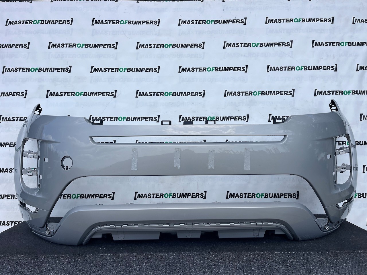 Range Rover Evoque R-dynamic Hse 2019-2024 Front Bumper 6 Pdc Genuine [p737]