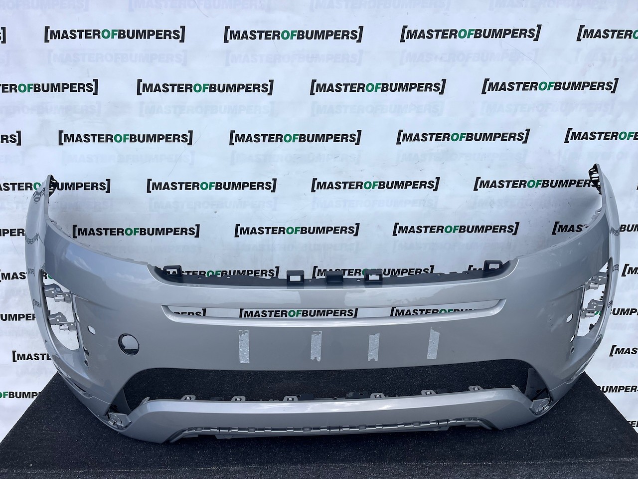 Range Rover Evoque R-dynamic Hse 2019-2024 Front Bumper 6 Pdc Genuine [p737]