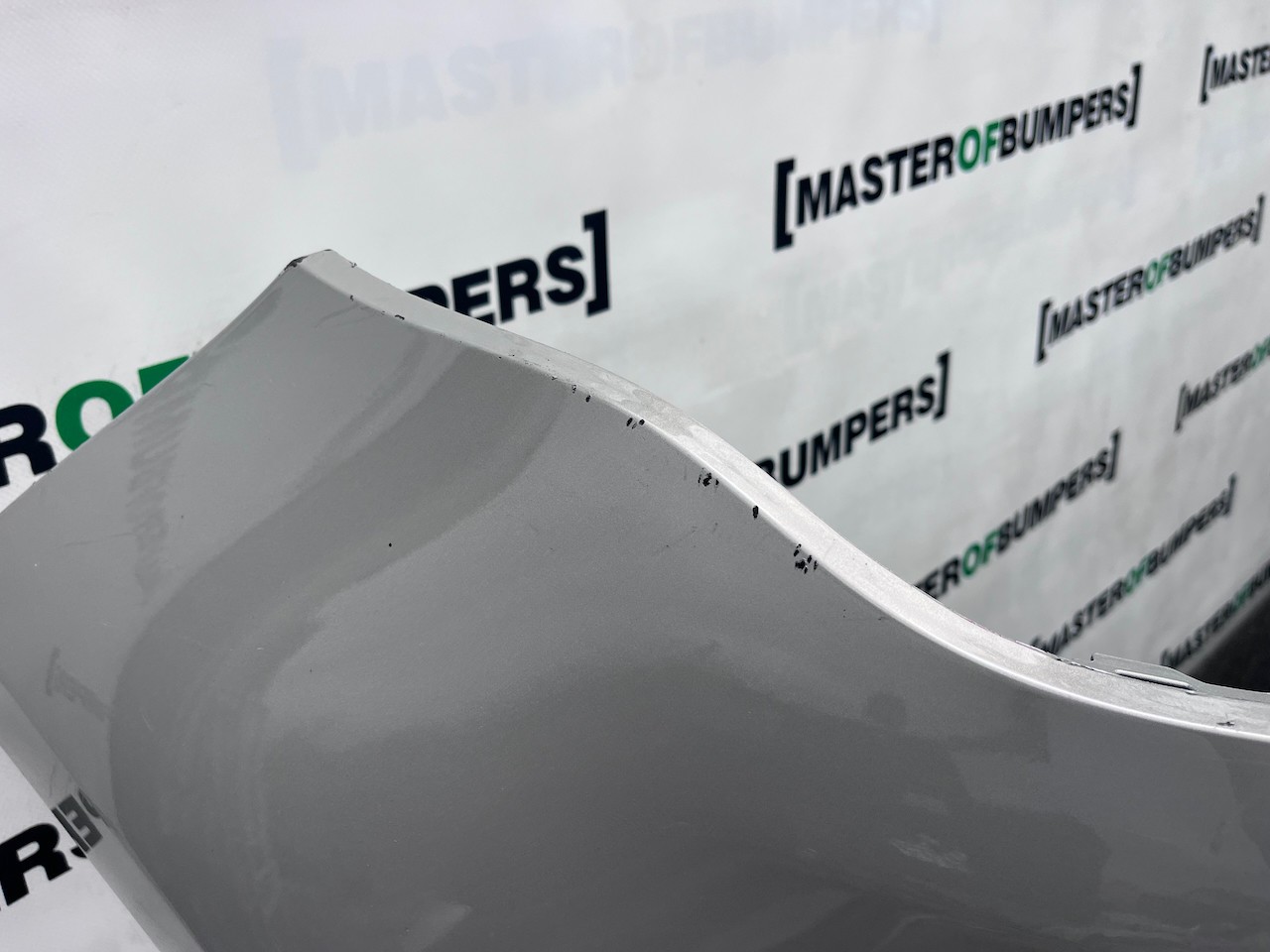 Range Rover Evoque R-dynamic Hse 2019-2024 Front Bumper 6 Pdc Genuine [p749]