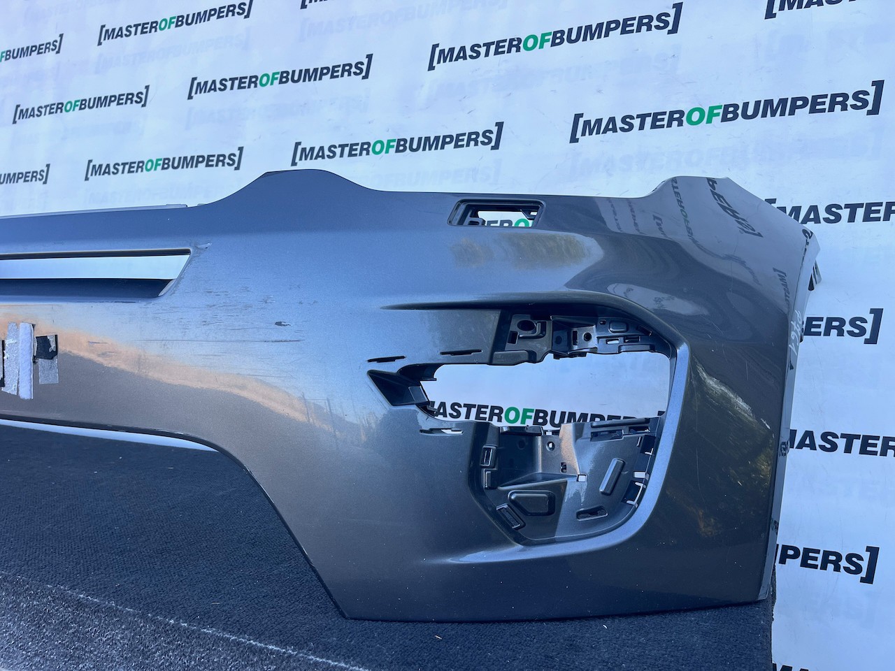 Land Rover Discovery Sport Hse 2015-2019 Front Bumper Jets Genuine [p761]