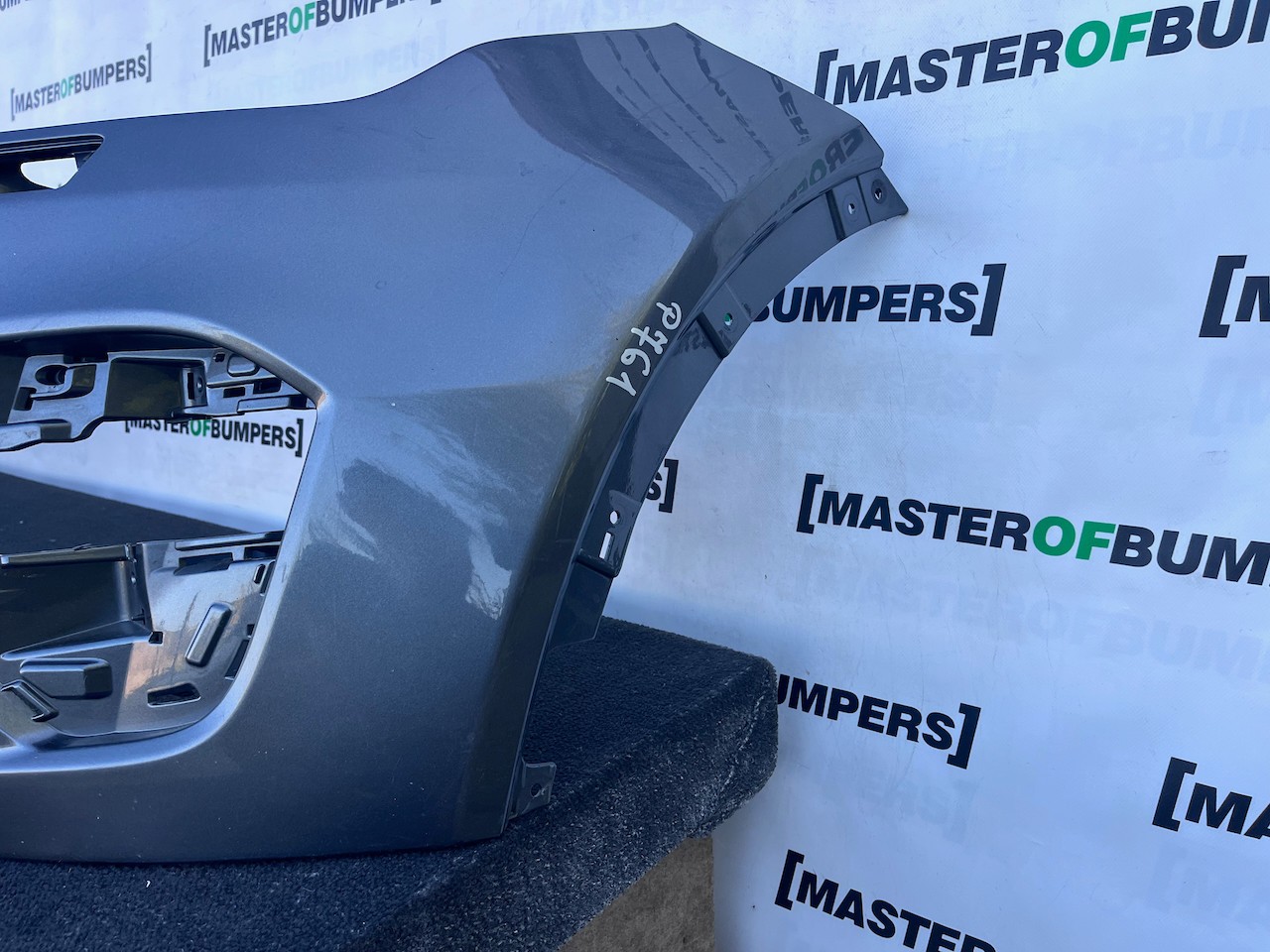 Land Rover Discovery Sport Hse 2015-2019 Front Bumper Jets Genuine [p761]