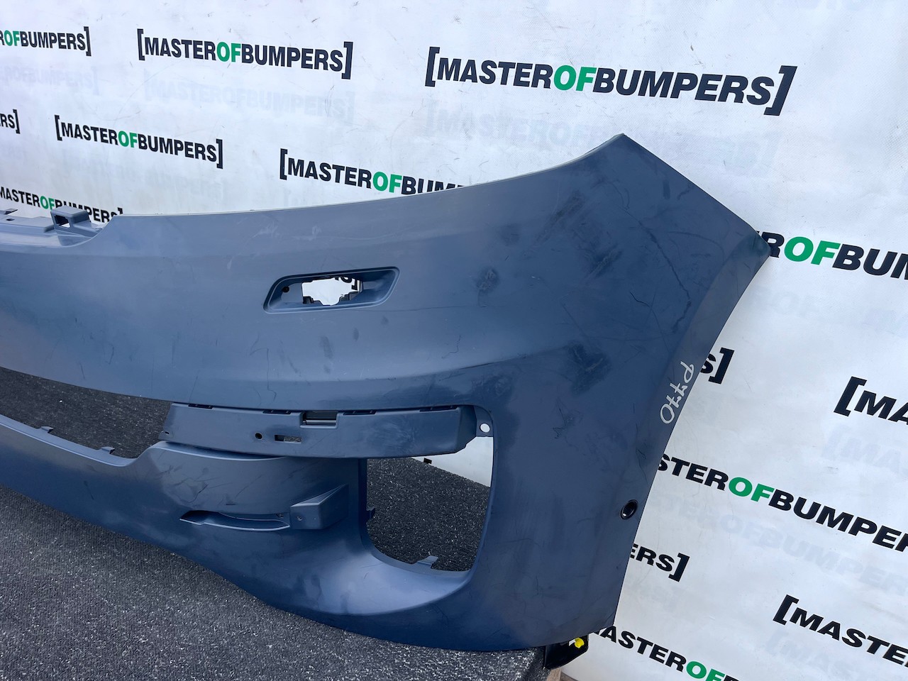 Range Rover Sport L461 Suv 2022-2025 Front Bumper 6 Pdc + Jets Genuine [p770]