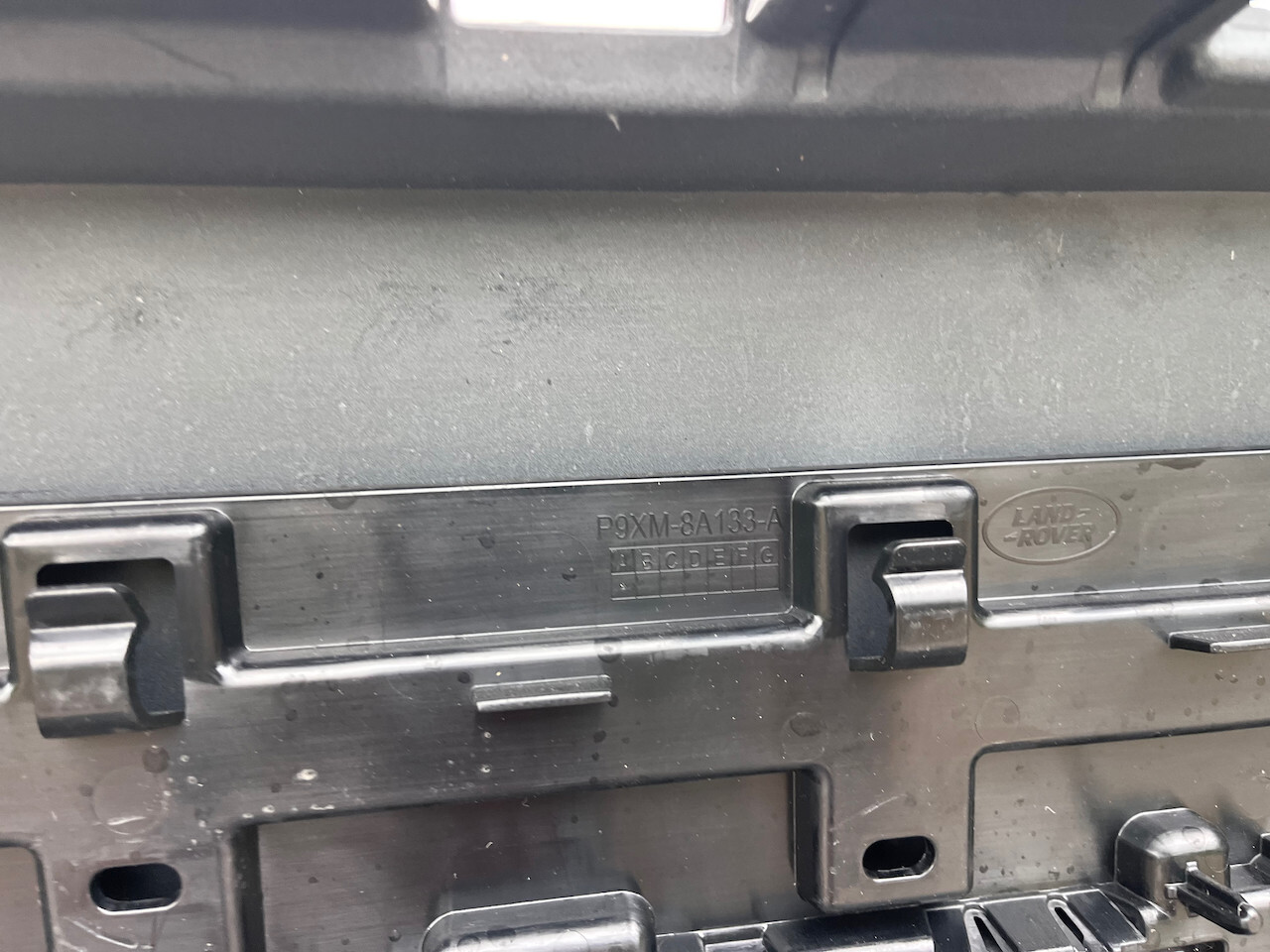 Land Rover Range Rover Sport Svr 2024-on Front Bumper 6 Pdc Genuine [p429]