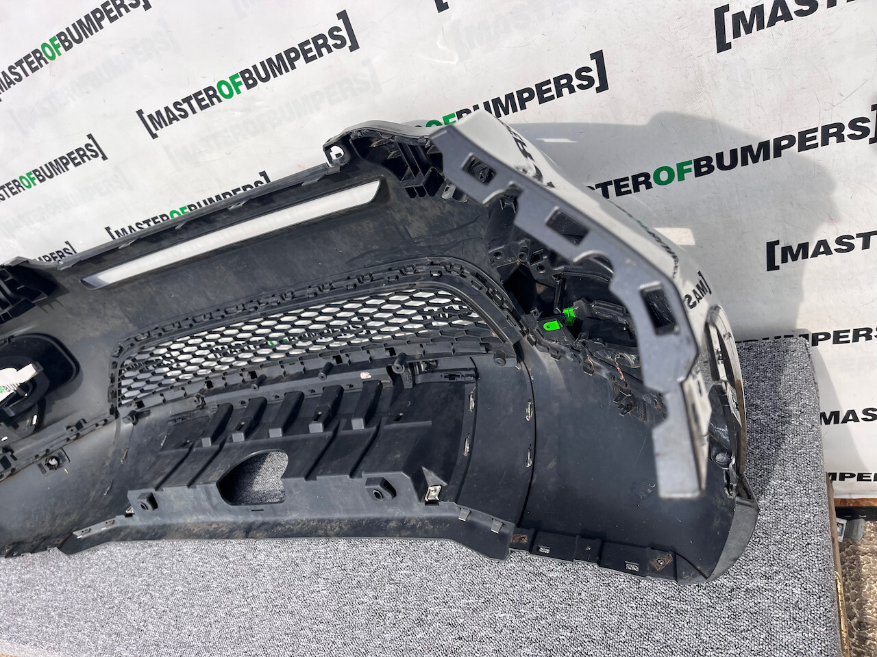 Land Rover Discovery Sport Hse 2015-2019 Front Bumper 4 Pdc +jets Genuine [p432]