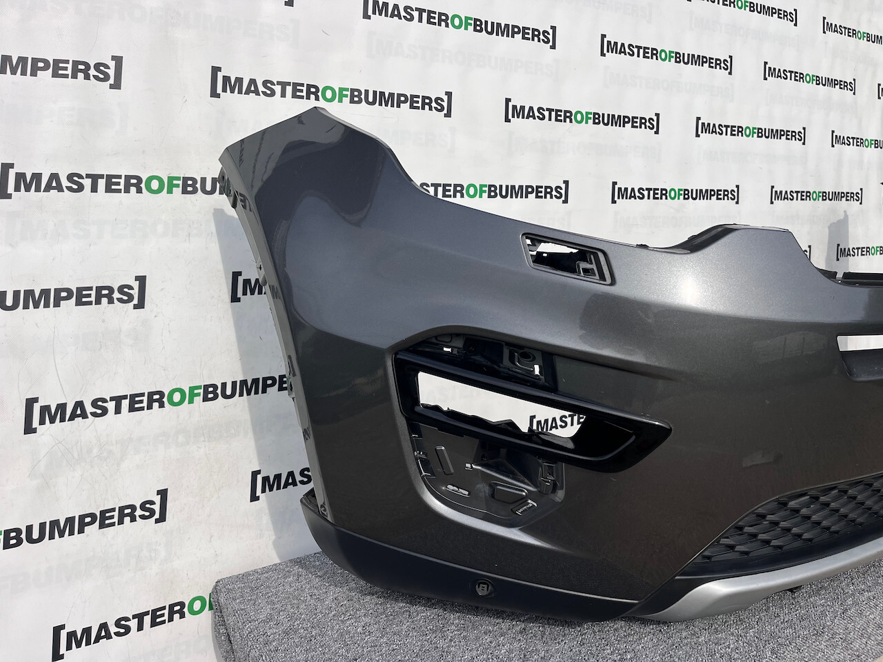 Land Rover Discovery Sport Hse 2015-2019 Front Bumper 4 Pdc +jets Genuine [p432]