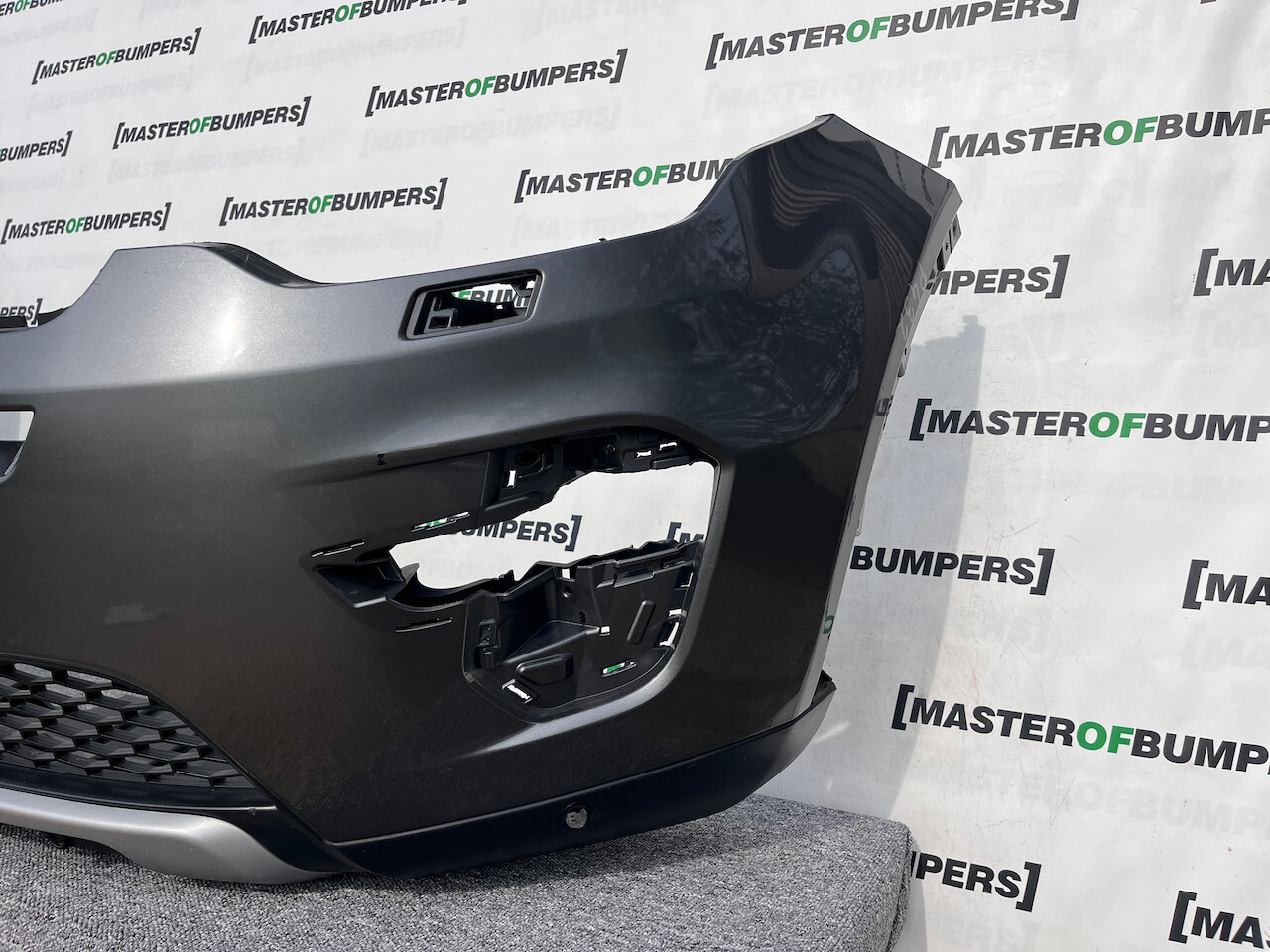 Land Rover Discovery Sport Hse 2015-2019 Front Bumper 4 Pdc +jets Genuine [p432]