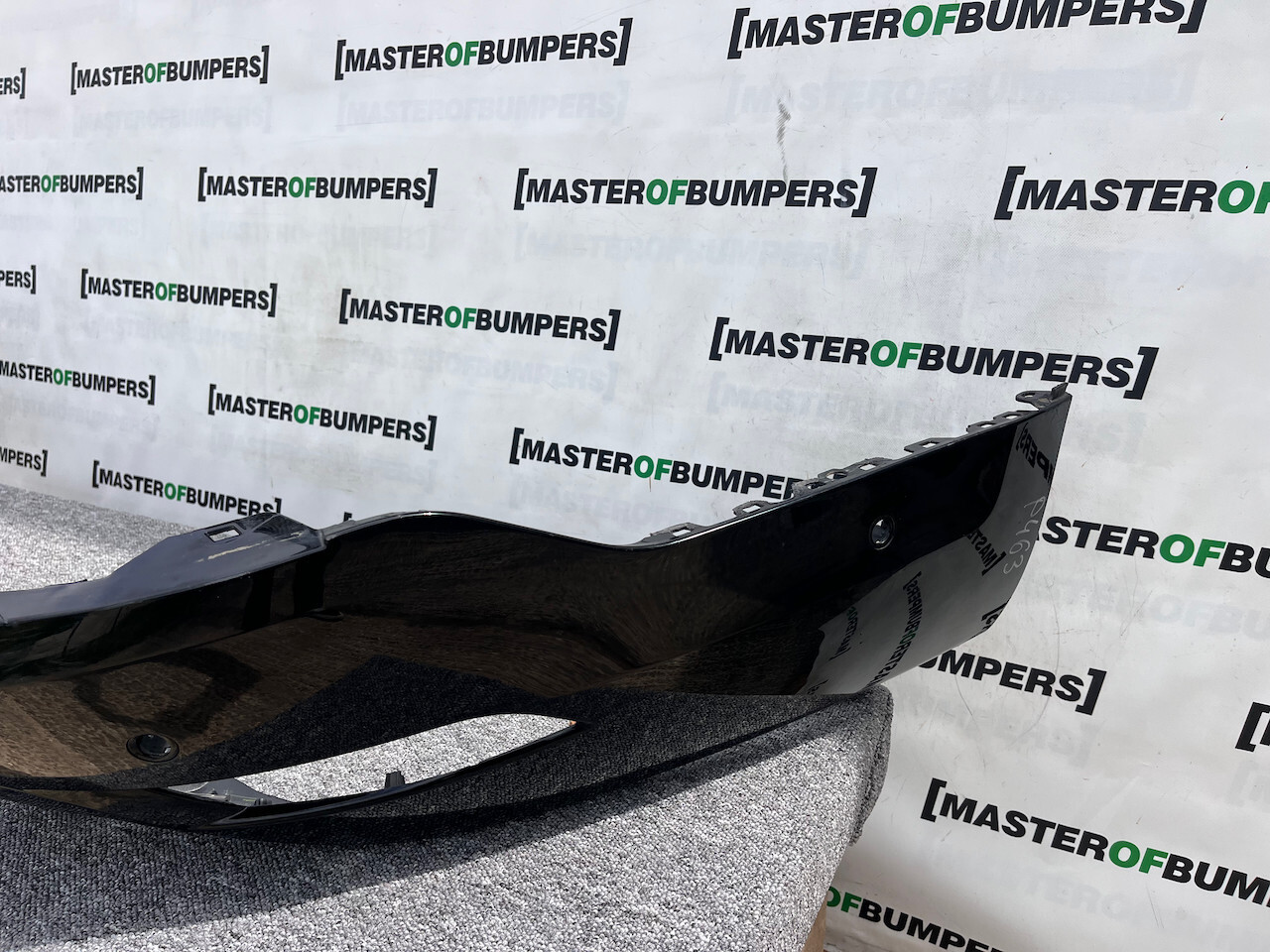 Land Rover Discovery R Dynamic Hse 2017-2023 Rear Bumper 6 Pdc Genuine [p463]