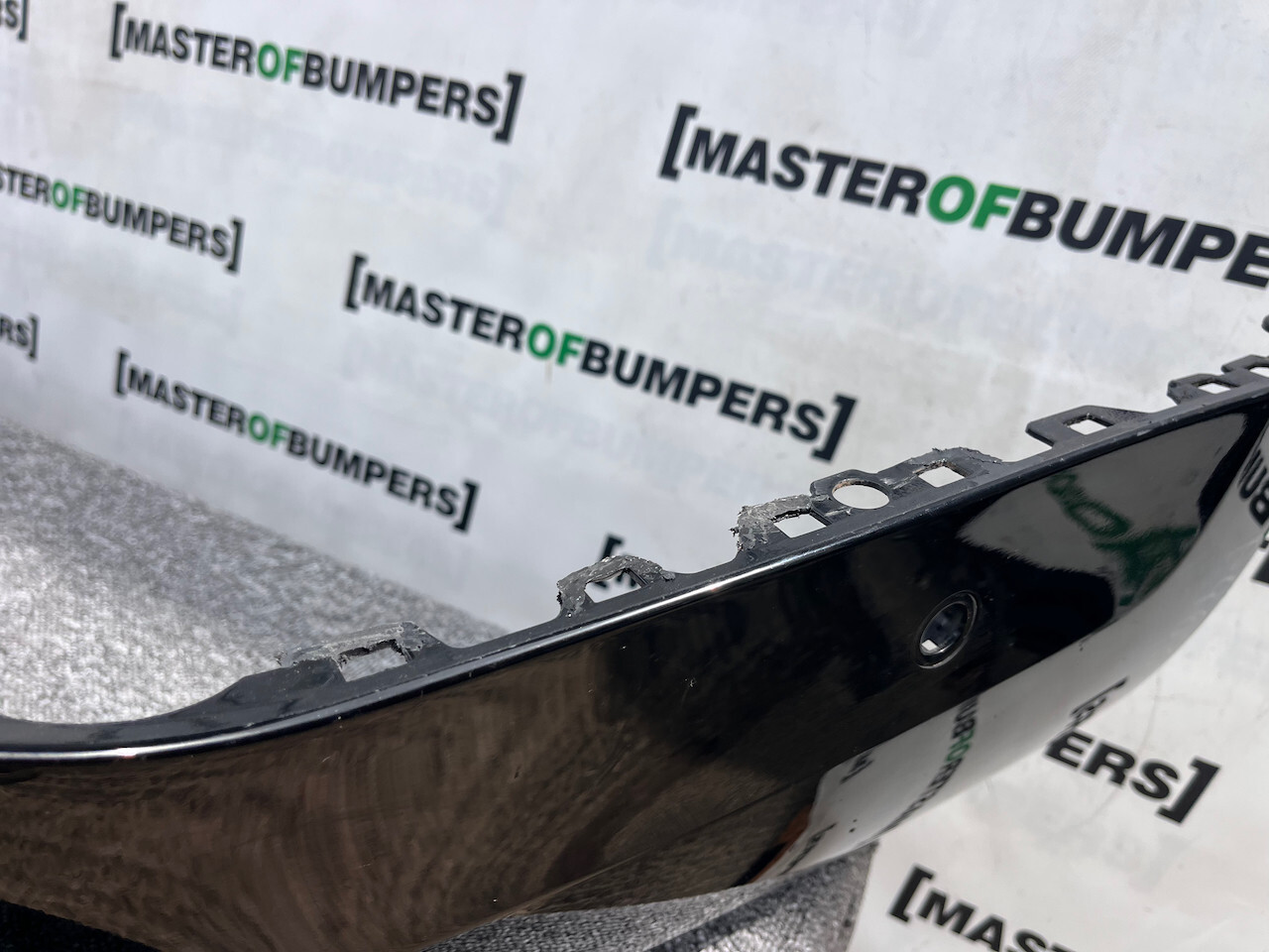 Land Rover Discovery R Dynamic Hse 2017-2023 Rear Bumper 6 Pdc Genuine [p463]