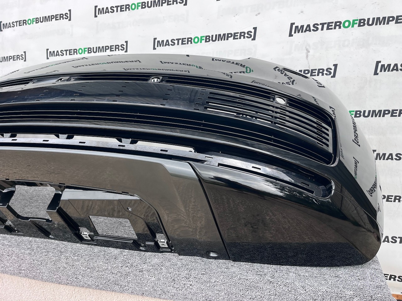 Range Rover Vouge Sv Autobiography 2021-2025 Front Bumper 6 Pdc Genuine [p484]