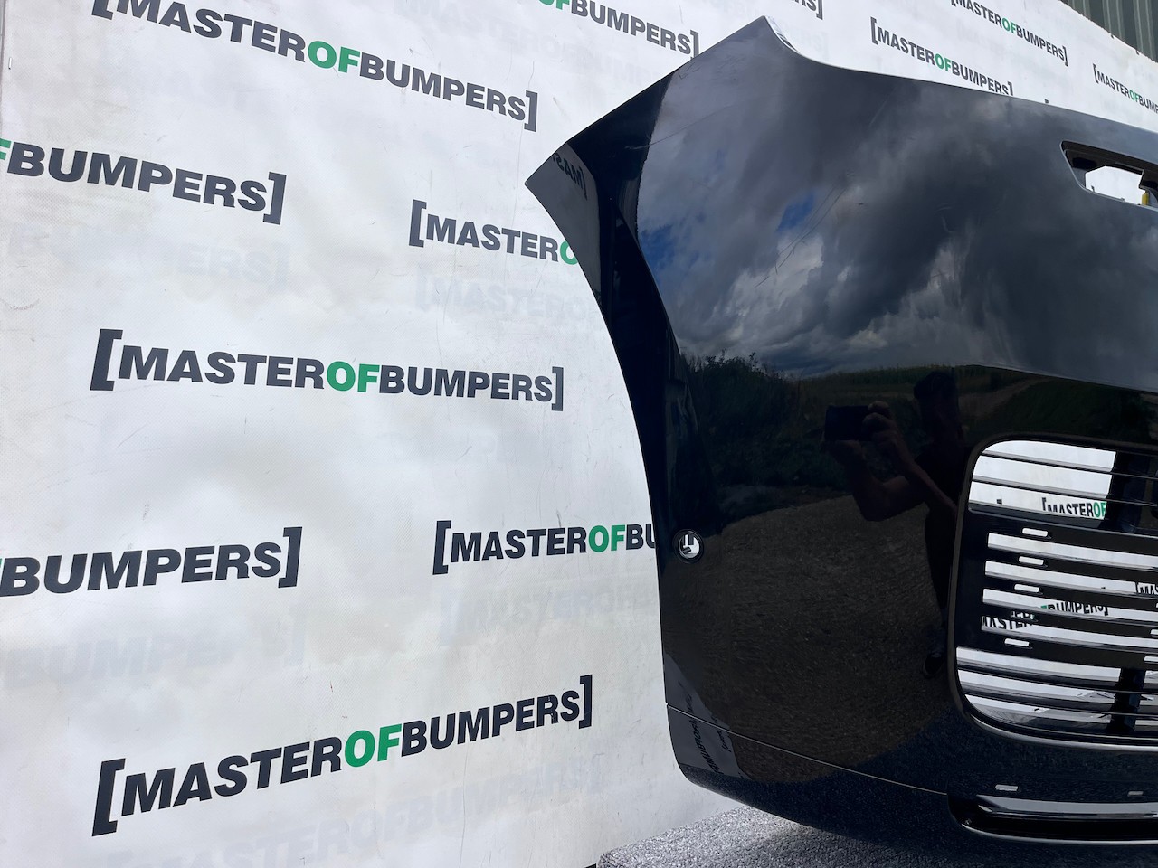 Range Rover Vouge Sv Autobiography 2021-2025 Front Bumper 6 Pdc Genuine [p484]