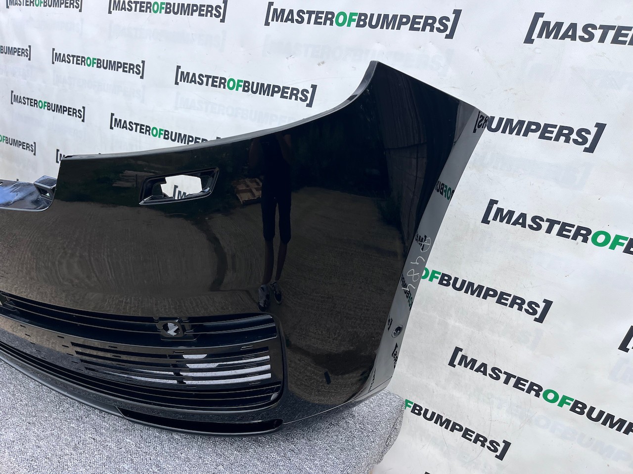 Range Rover Vouge Sv Autobiography 2021-2025 Front Bumper 6 Pdc Genuine [p484]