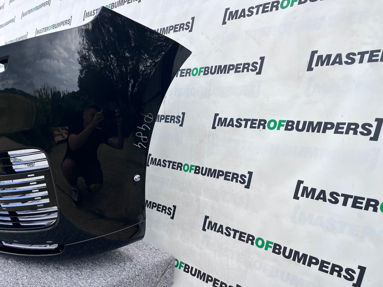 Range Rover Vouge Sv Autobiography 2021-2025 Front Bumper 6 Pdc Genuine [p484]