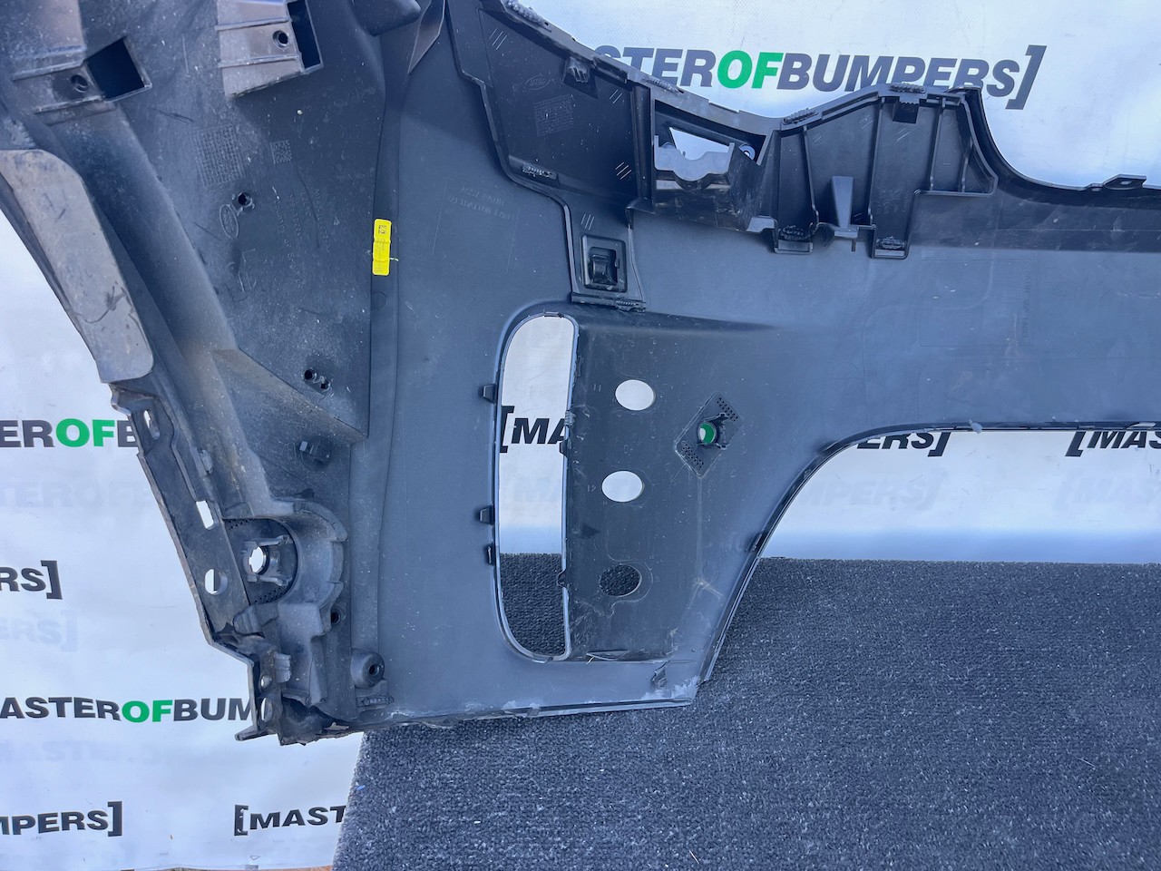 Land Rover Discovery R-dynamic Hse 2021-2024 Front Bumper 6 Pdc Genuine [p741]