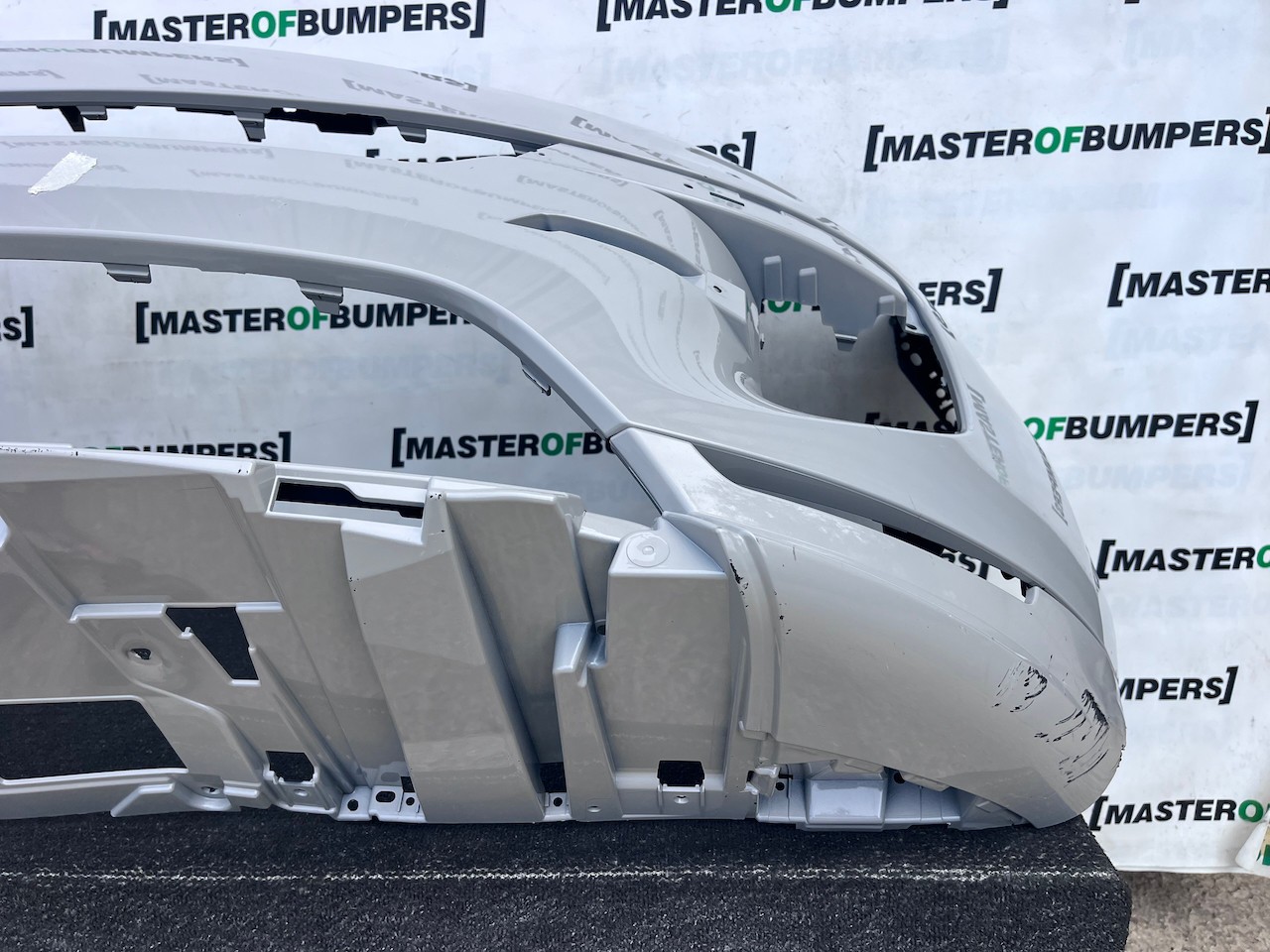 Range Rover Sport L461 Suv 2022-2025 Front Bumper 6 Pdc + Jets Genuine [p771]