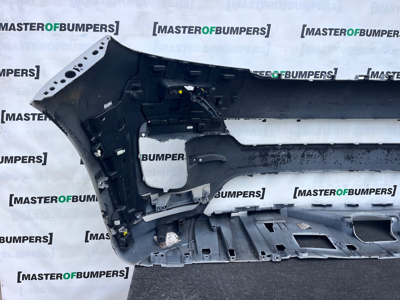Range Rover Sport L461 Suv 2022-2025 Front Bumper 6 Pdc + Jets Genuine [p771]