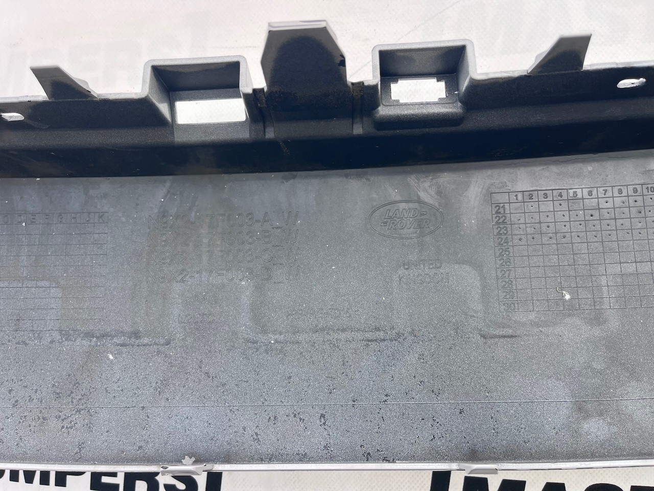 Range Rover Sport L461 Suv 2022-2025 Front Bumper 6 Pdc + Jets Genuine [p771]
