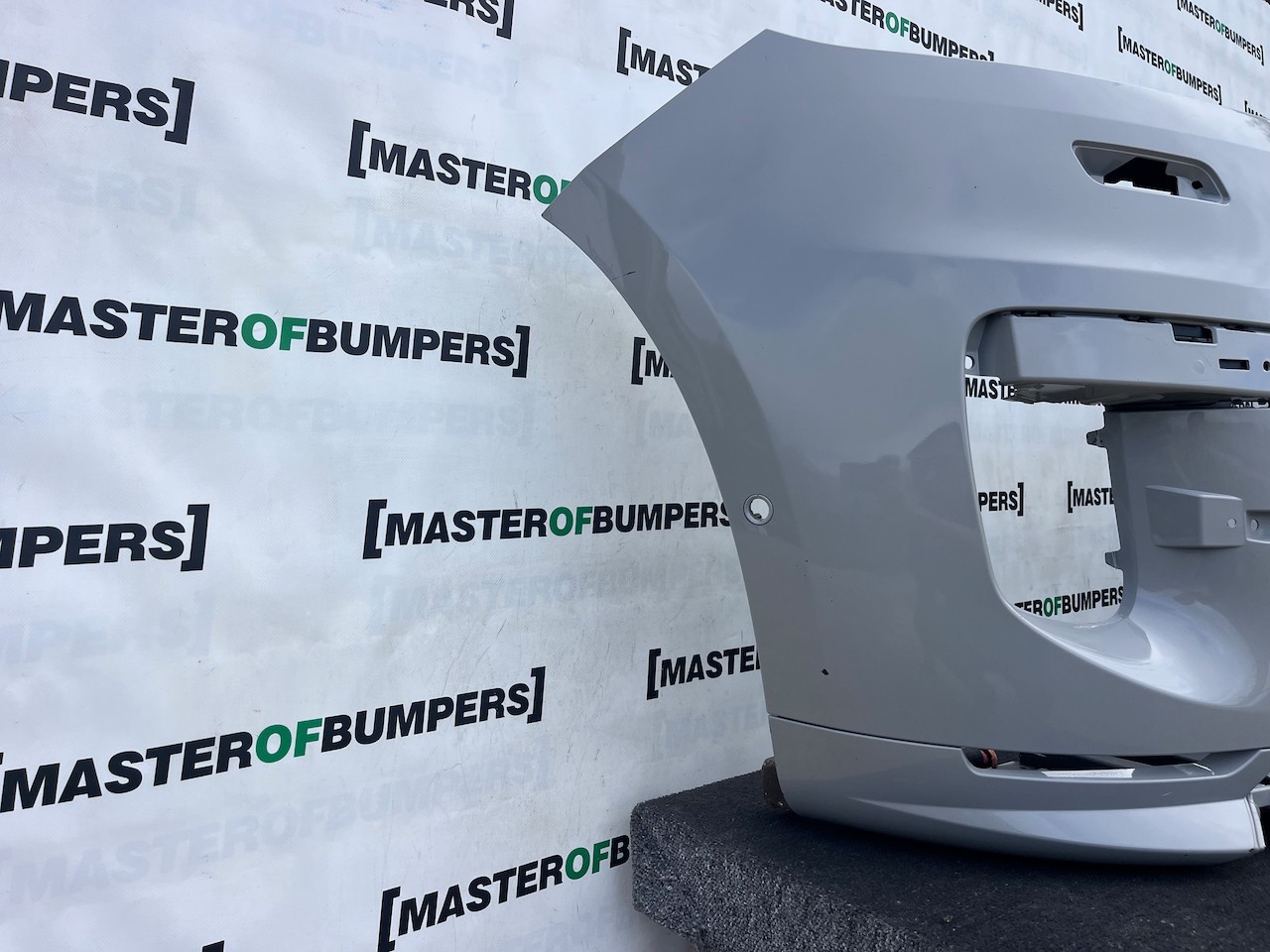 Range Rover Sport L461 Suv 2022-2025 Front Bumper 6 Pdc + Jets Genuine [p771]
