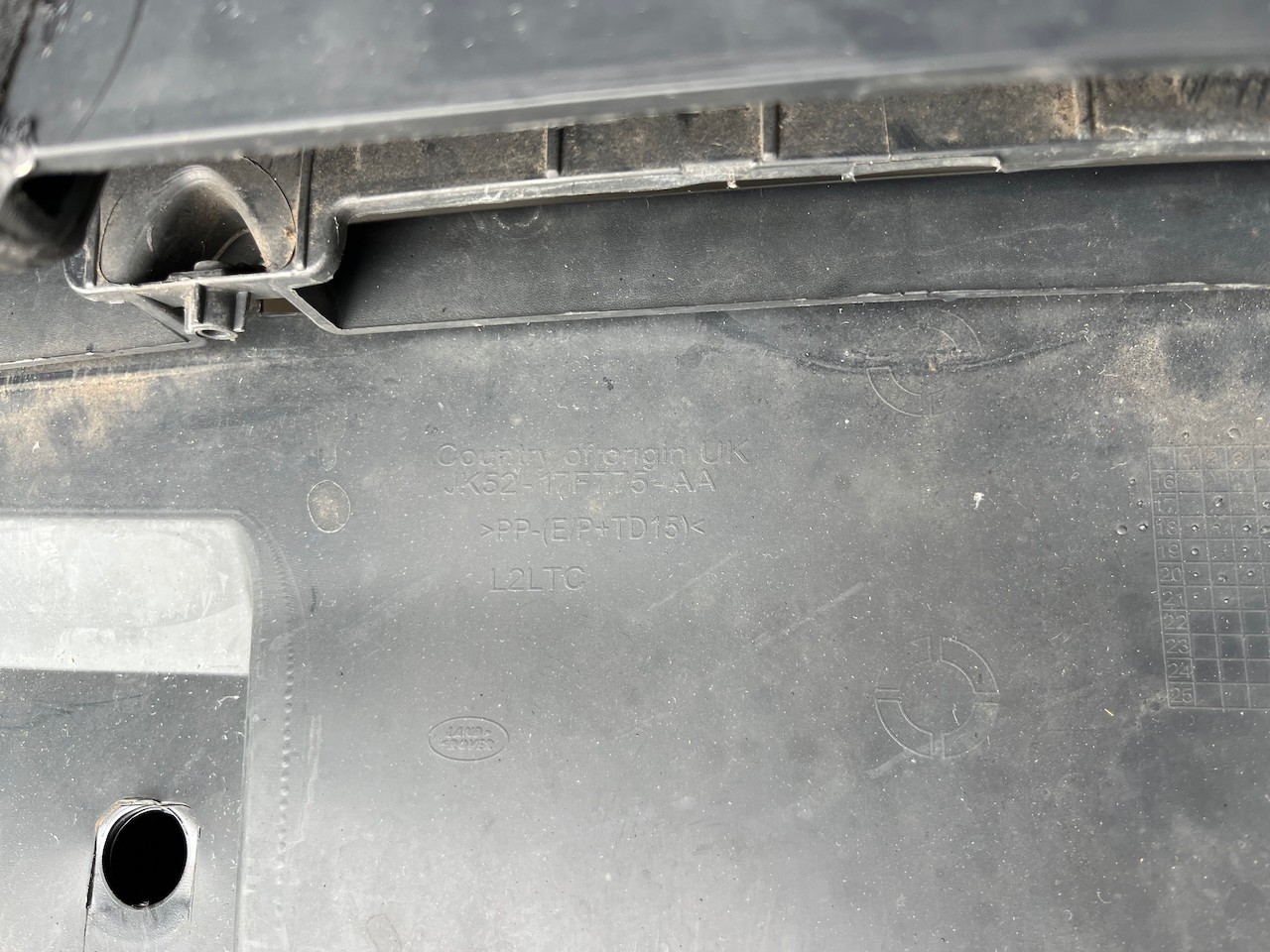 Range Rover Vouge L405 2012-2017 Front Bumper 4 Pdc Genuine [p774]