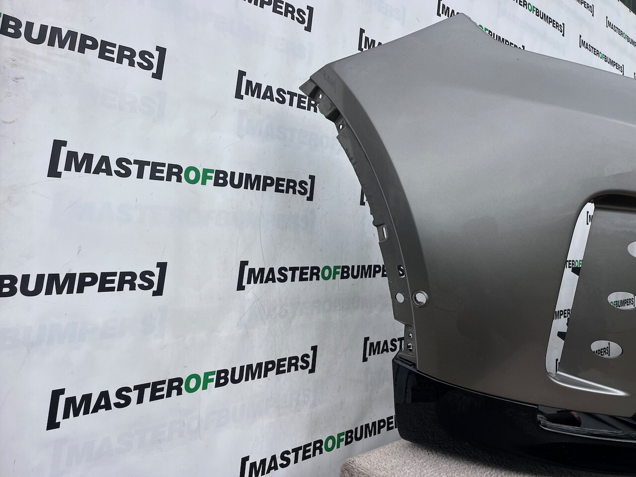 Land Rover Discovery R-dynamic Hse 2019-2022 Front Bumper 6 Pdc Genuine [p430]