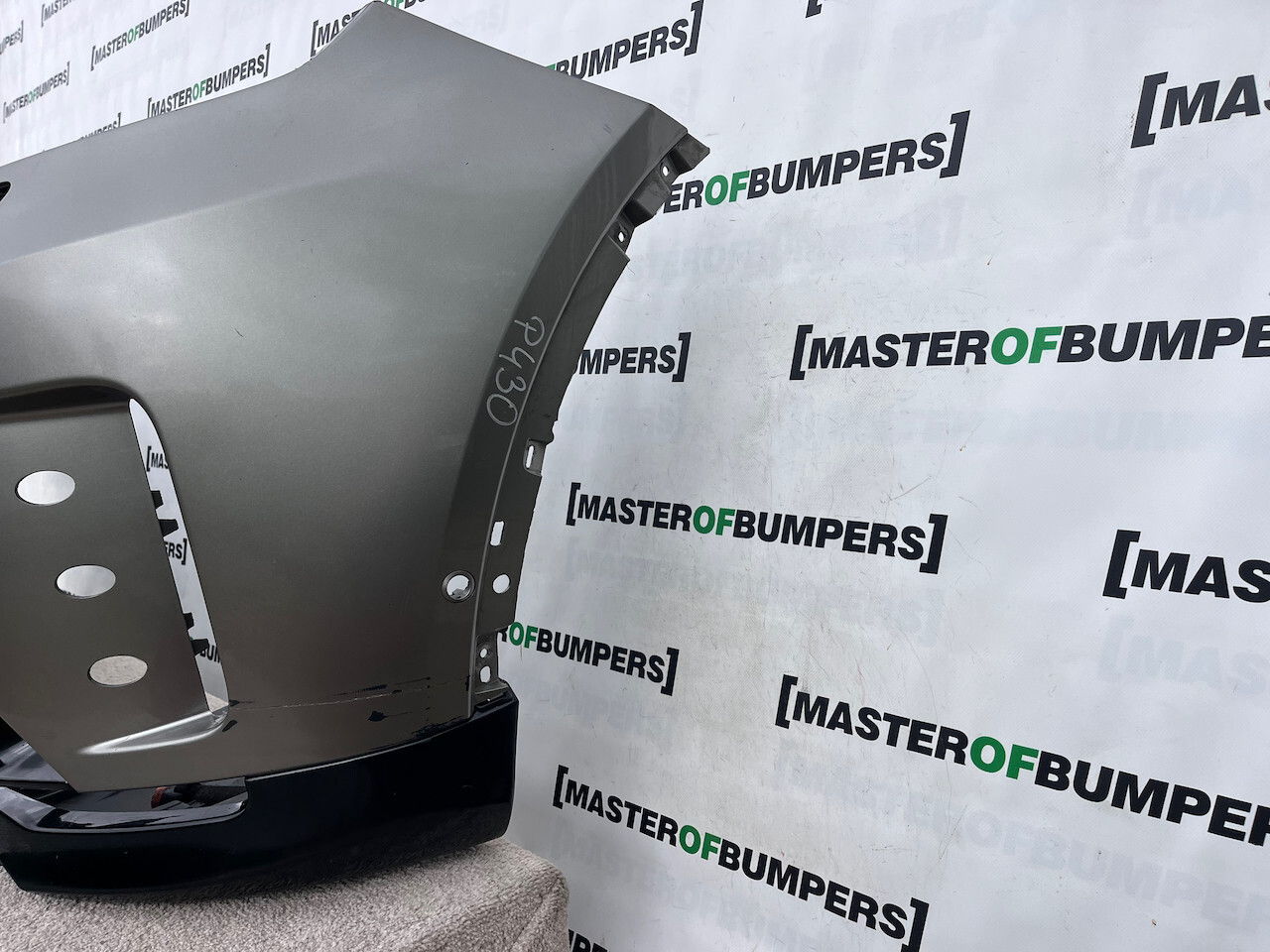 Land Rover Discovery R-dynamic Hse 2019-2022 Front Bumper 6 Pdc Genuine [p430]