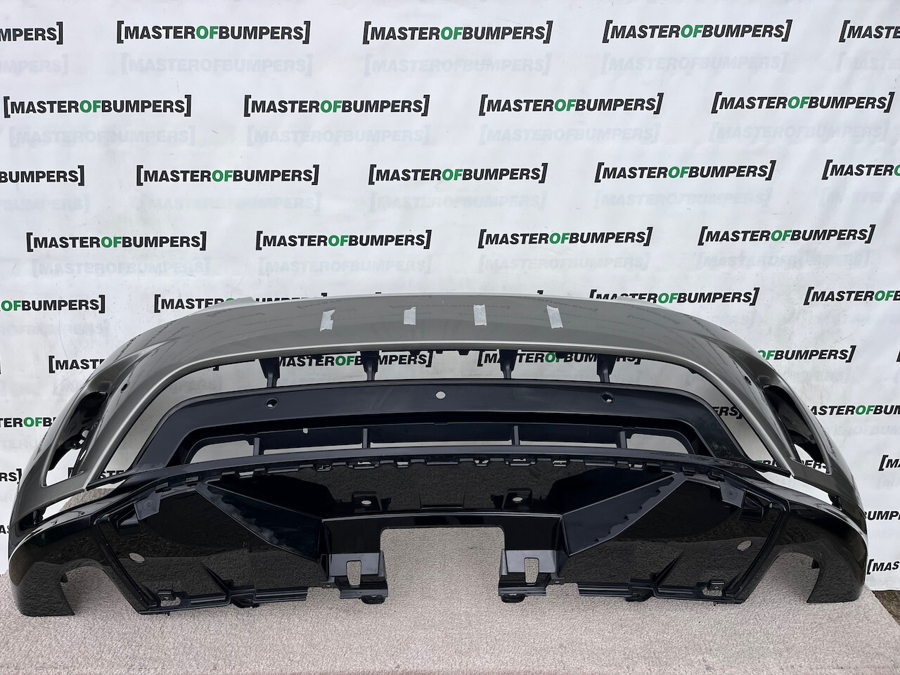 Land Rover Discovery R-dynamic Hse 2019-2022 Front Bumper 6 Pdc Genuine [p430]