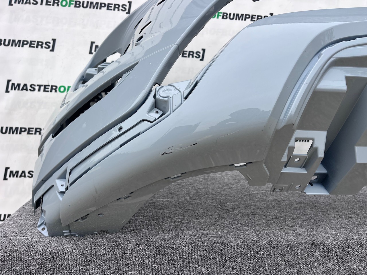 Range Rover Evoque R-dynamic Hse 2019-2024 Front Bumper 6 Pdc Genuine [p493]