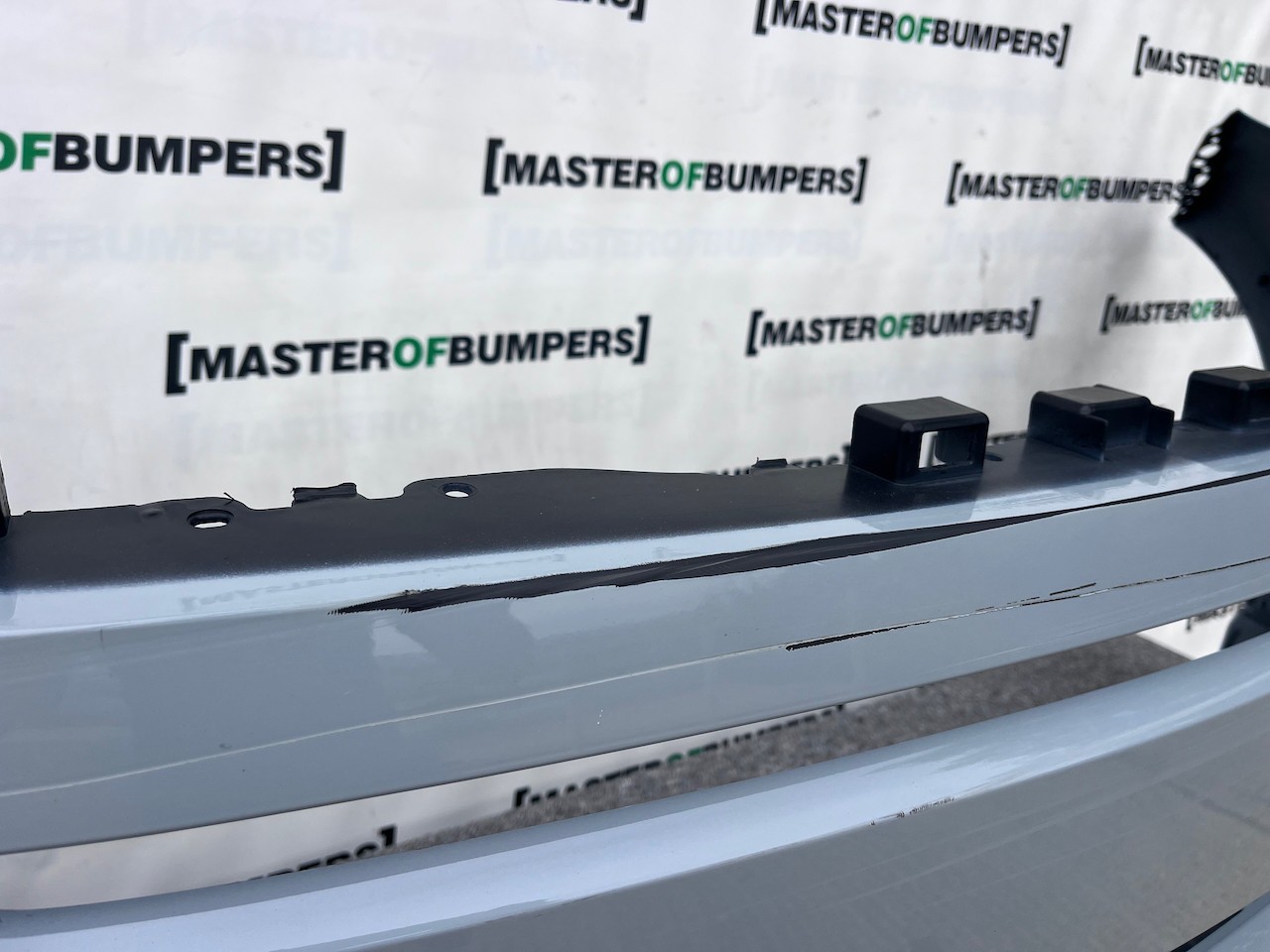 Range Rover Evoque R-dynamic Hse 2019-2024 Front Bumper 6 Pdc Genuine [p493]