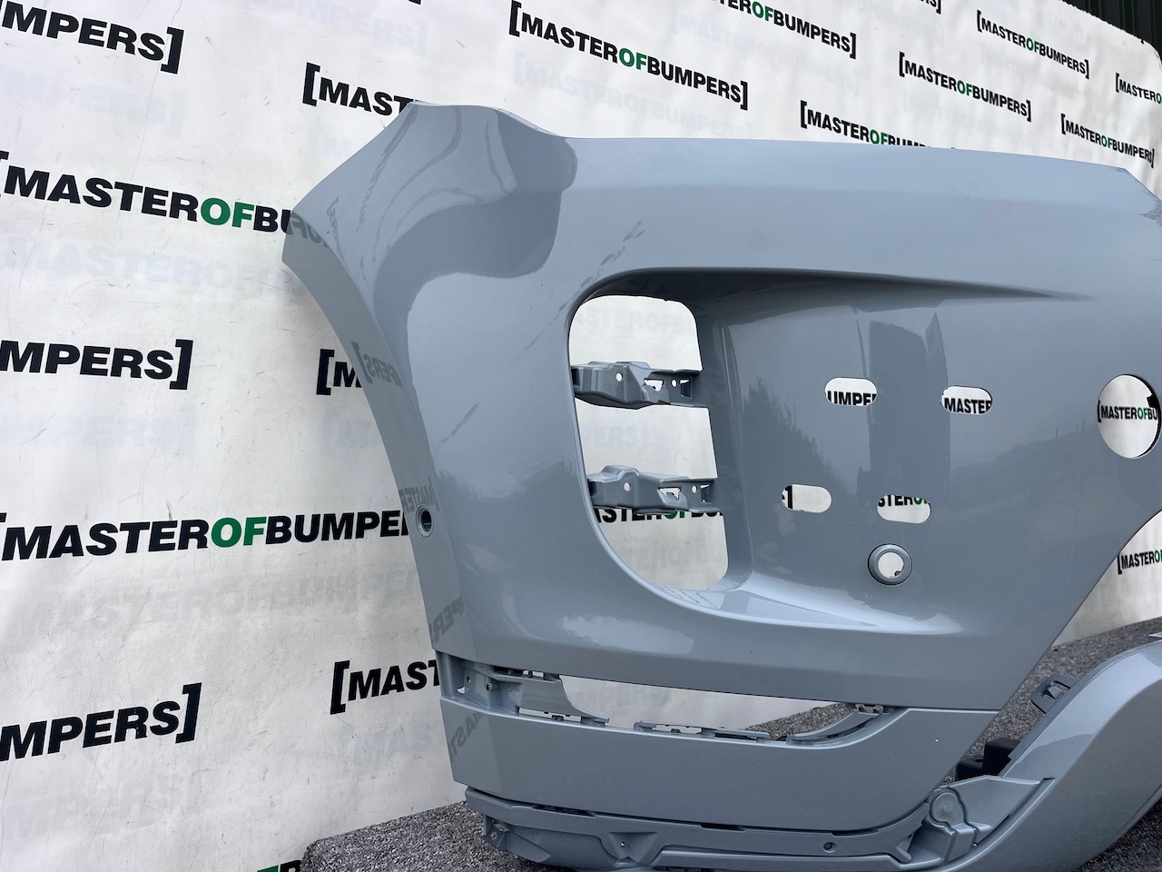 Range Rover Evoque R-dynamic Hse 2019-2024 Front Bumper 6 Pdc Genuine [p493]