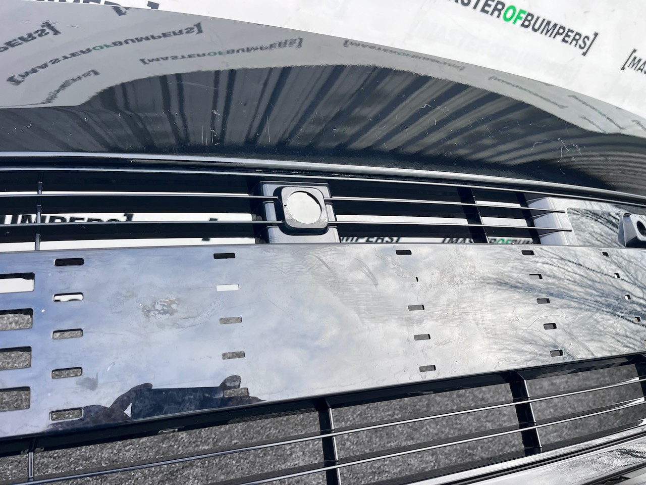 Range Rover Vouge Sv Autobiography 2021-2025 Front Bumper 6 Pdc Genuine [p595]