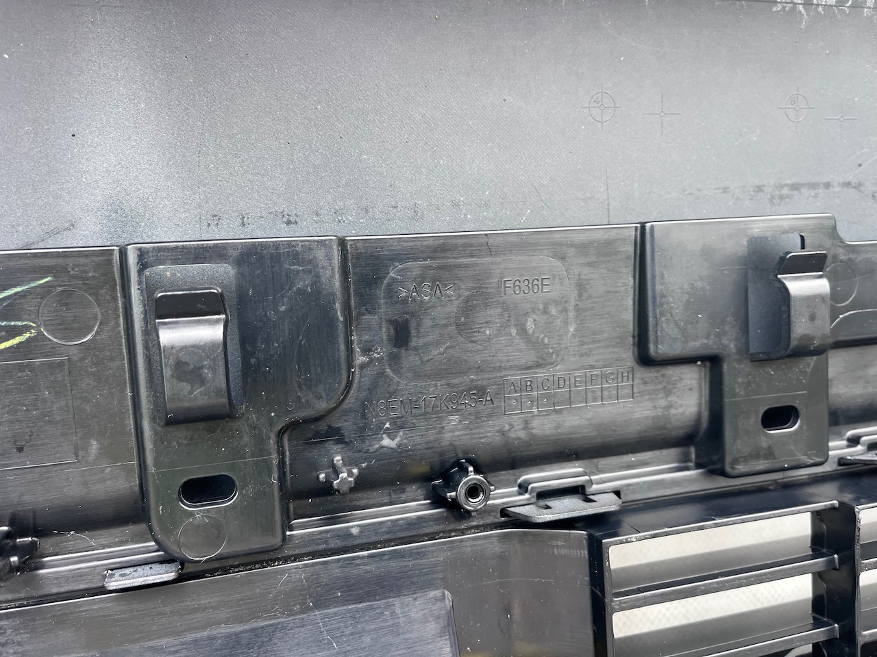 Range Rover Vouge Sv Autobiography 2021-2025 Front Bumper 6 Pdc Genuine [p595]