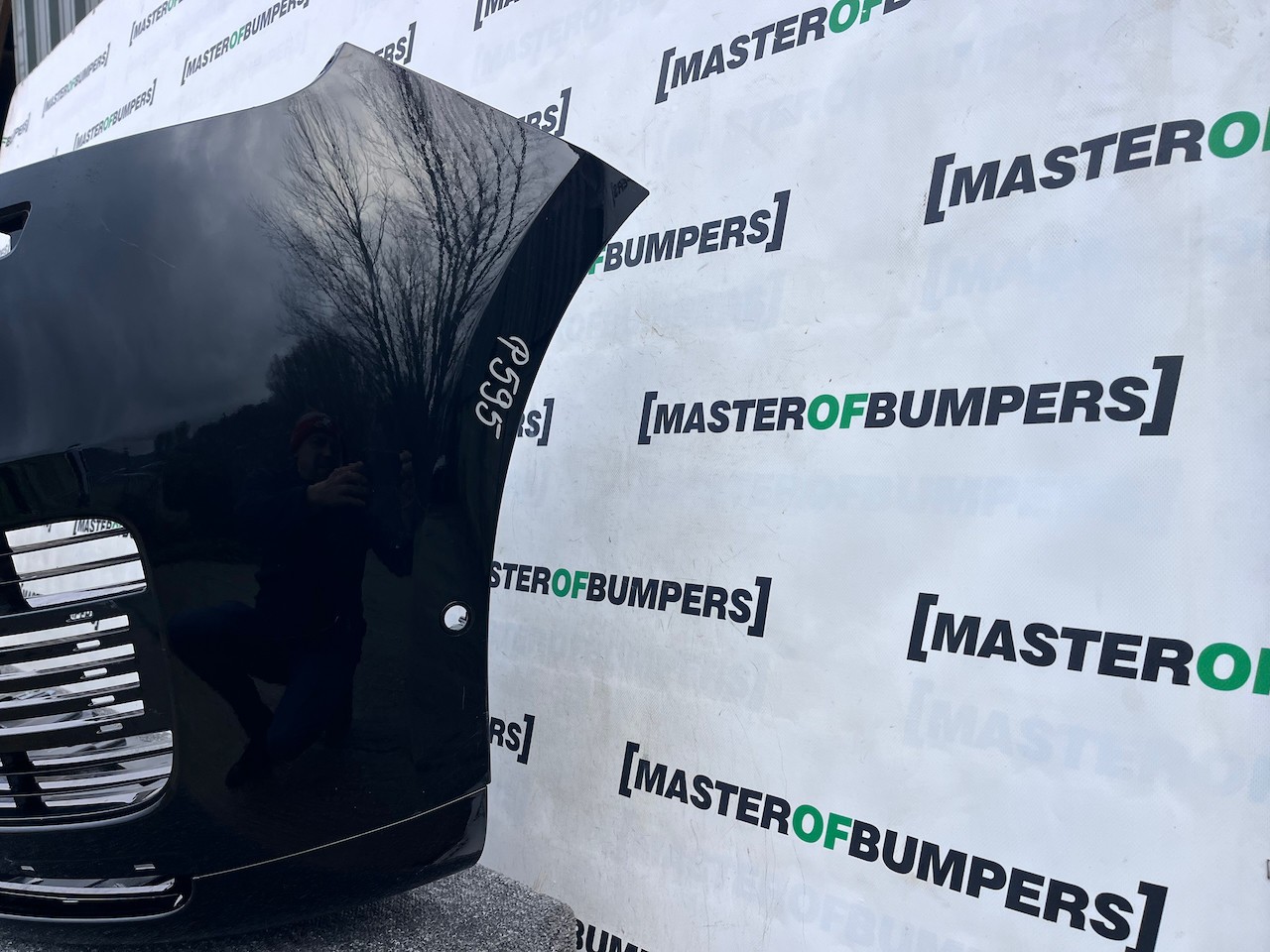 Range Rover Vouge Sv Autobiography 2021-2025 Front Bumper 6 Pdc Genuine [p595]