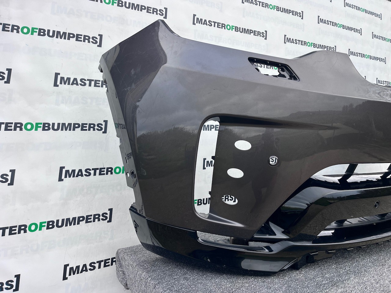 Land Rover Discovery R-dynamic Hse 2019-2022 Front Bumper 6 Pdc Genuine [p598]