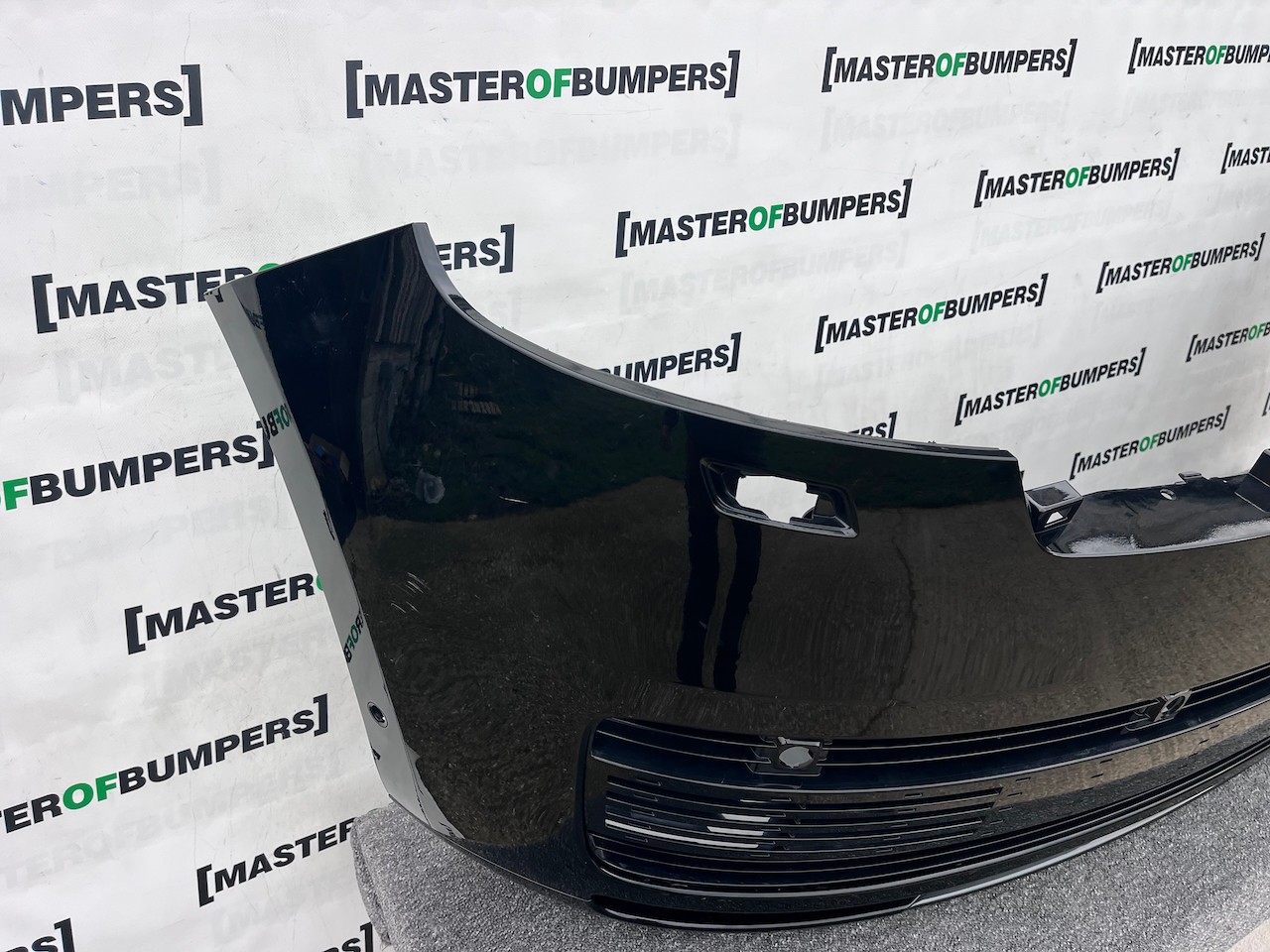 Range Rover Vouge Sv Autobiography 2021-2025 Front Bumper 6 Pdc Genuine [p597]