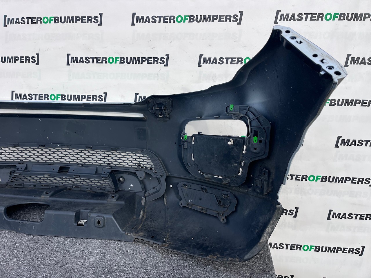 Land Rover Evoque Se Suv 2015-2018 Front Bumper 4 Pdc Jets Genuine [p614]