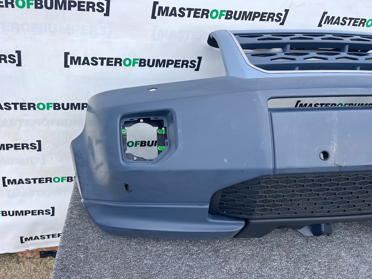 Land Rover Freelander 2 Hse Mk2 2011-2015 Front Bumper 4 Pdc Jets Genuine [p629]