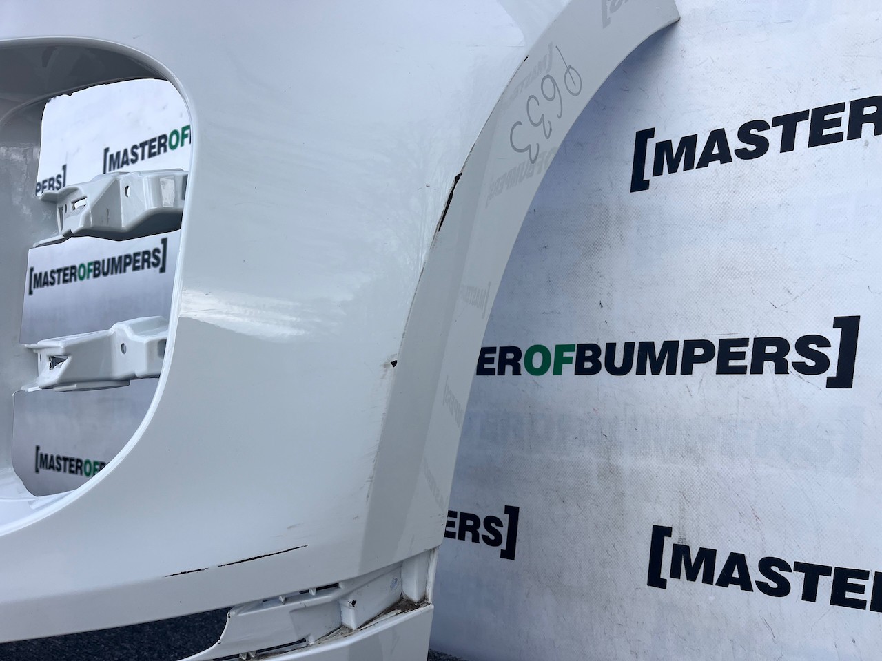 Range Rover Evoque R-dynamic Hse 2019-2024 Front Bumper 6 Pdc Genuine [p633]