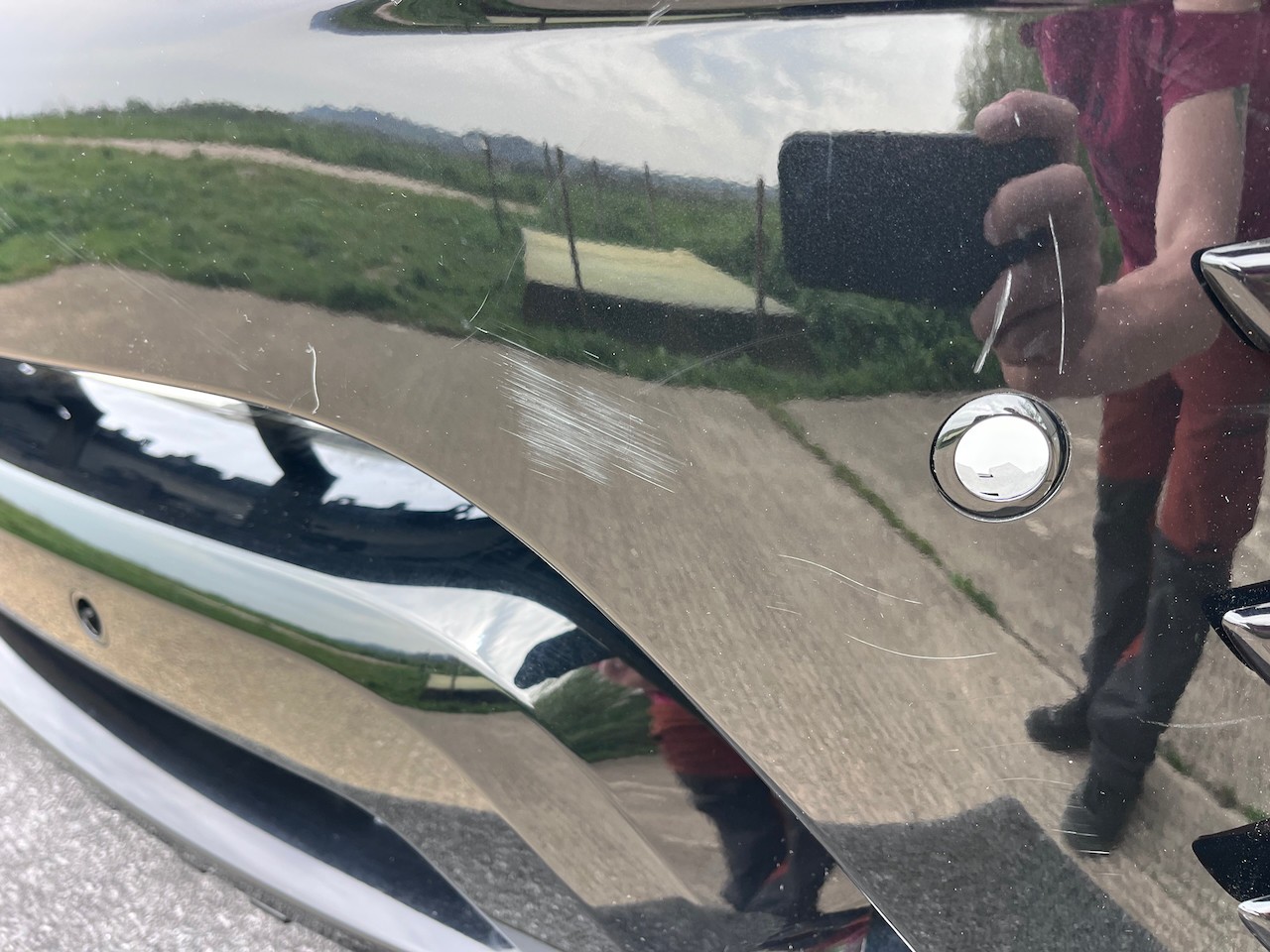 Land Rover Discovery R-dynamic Hse 2021-2024 Front Bumper 6 Pdc Genuine [p648]