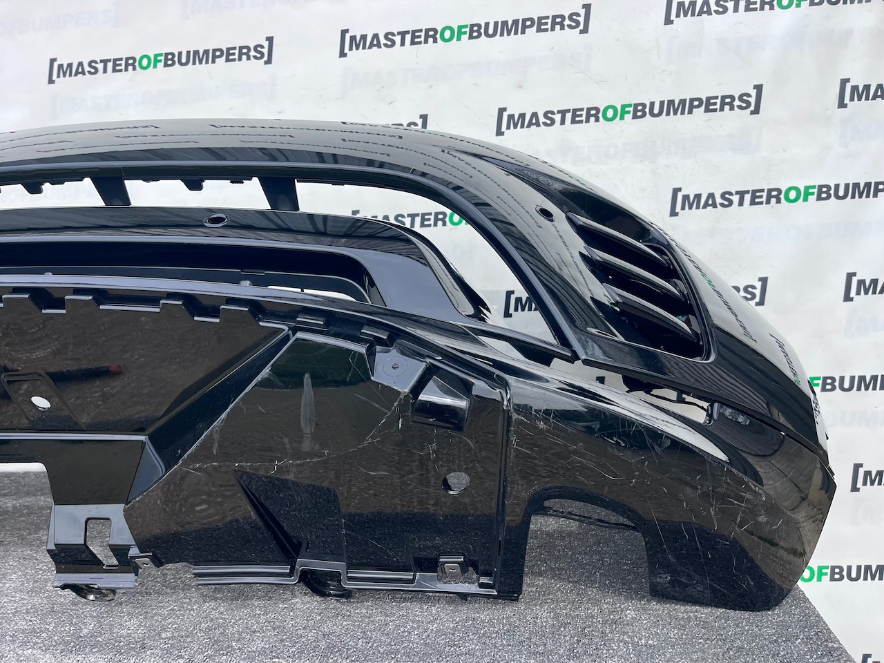 Land Rover Discovery R-dynamic Hse 2021-2024 Front Bumper 6 Pdc Genuine [p648]