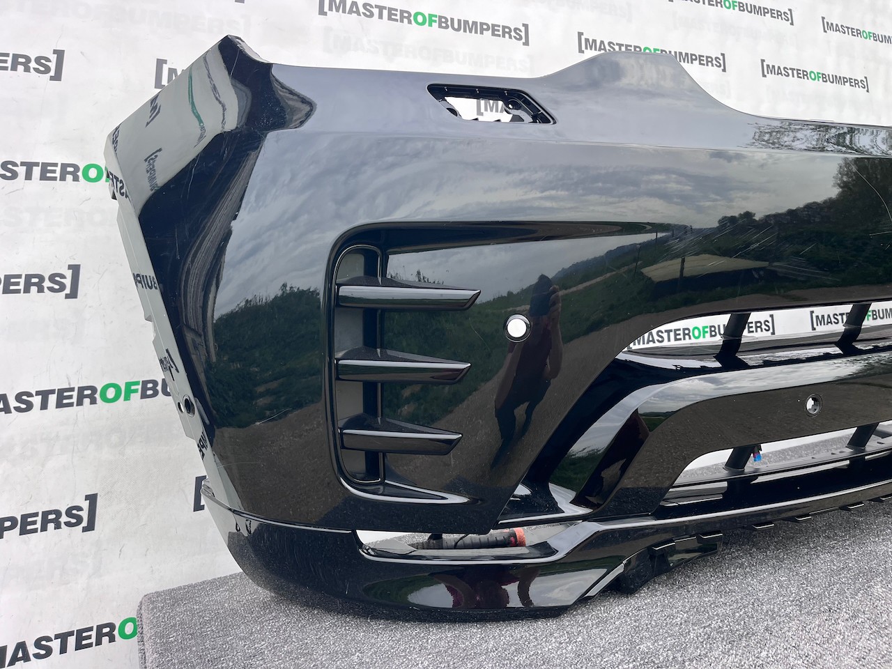 Land Rover Discovery R-dynamic Hse 2021-2024 Front Bumper 6 Pdc Genuine [p648]