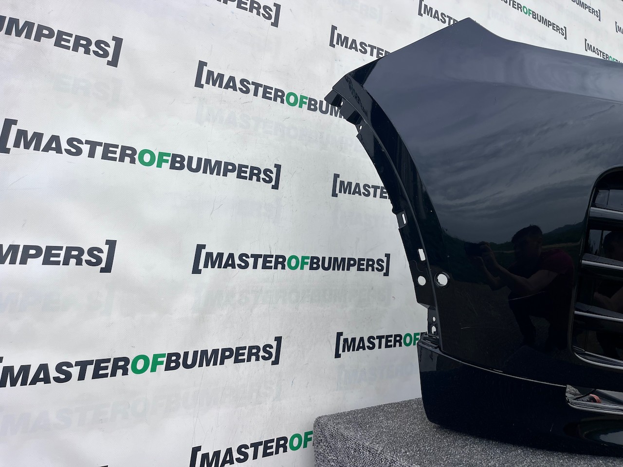 Land Rover Discovery R-dynamic Hse 2021-2024 Front Bumper 6 Pdc Genuine [p648]