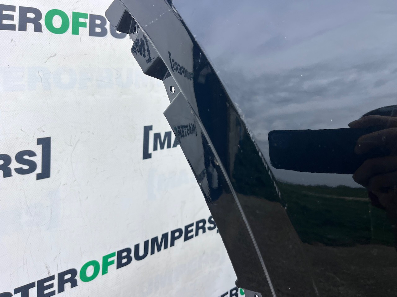 Land Rover Discovery R-dynamic Hse 2021-2024 Front Bumper 6 Pdc Genuine [p648]