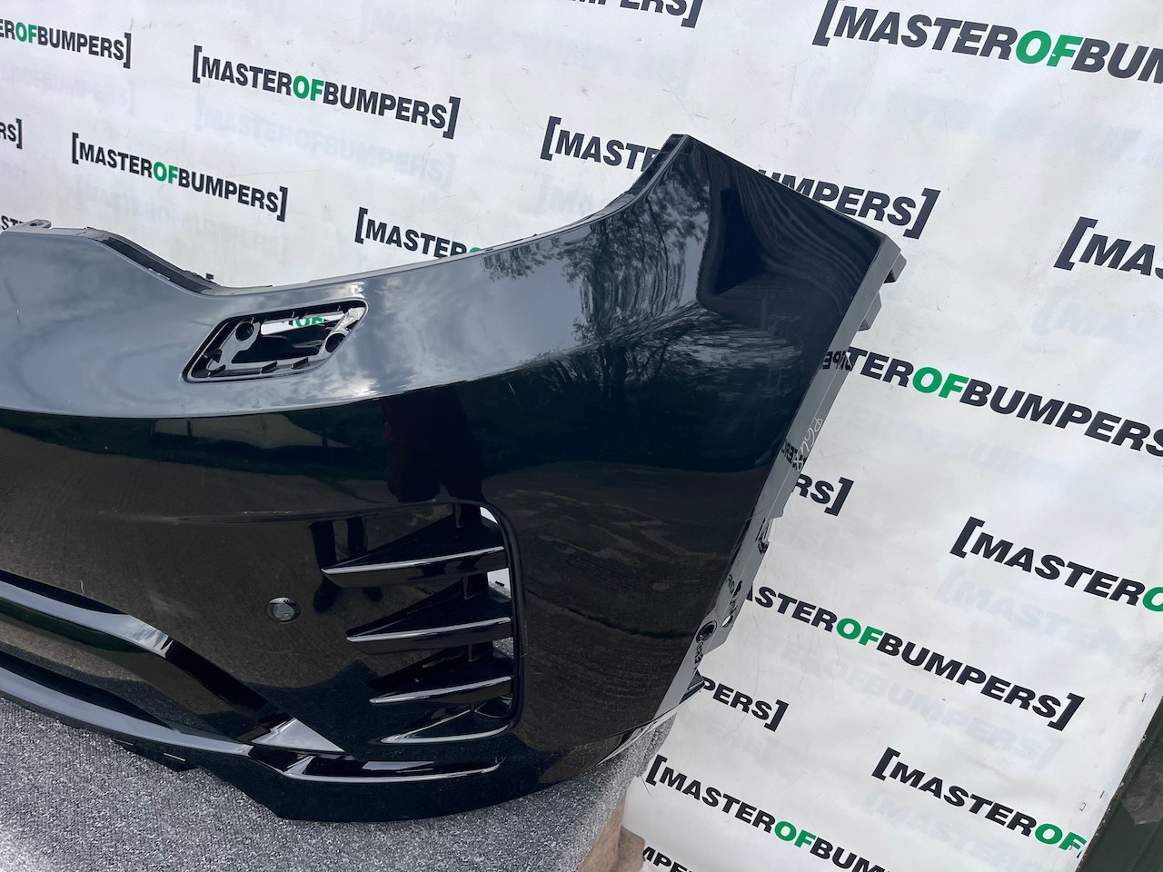 Land Rover Discovery R-dynamic Hse 2021-2024 Front Bumper 6 Pdc Genuine [p648]