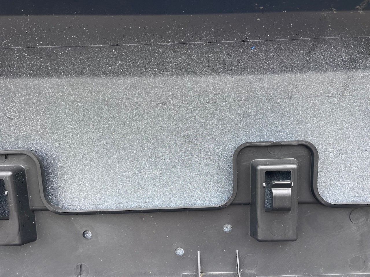 Land Rover Discovery R-dynamic Hse 2021-2024 Front Bumper 6 Pdc Genuine [p647]