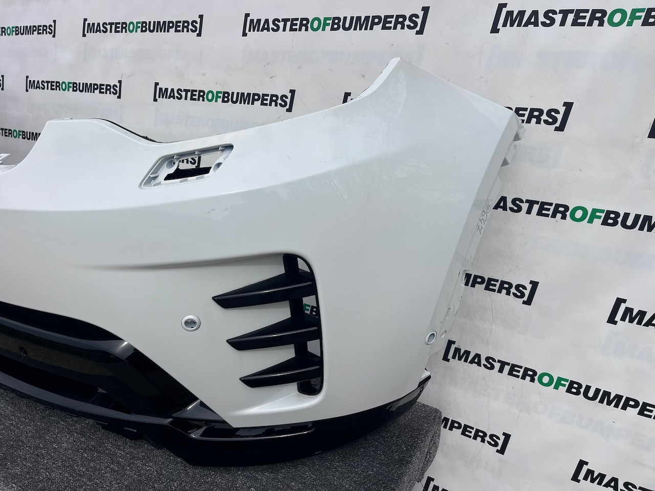 Land Rover Discovery R-dynamic Hse 2021-2024 Front Bumper 6 Pdc Genuine [p647]