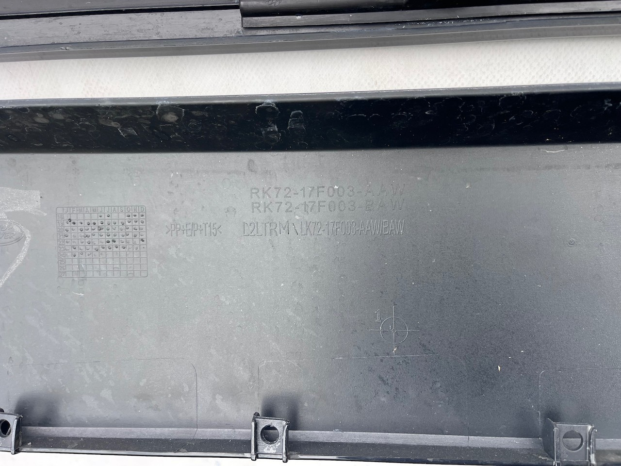 Land Rover Discovery Sport R-dynamic Hse 2024-2027 Front Bumper Genuine [p650]