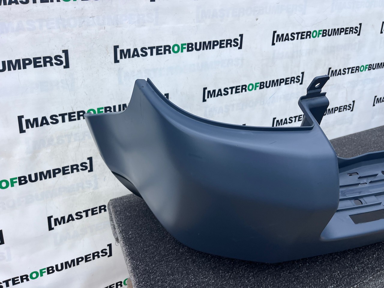 Land Rover Freelander 2 2007-2014 Rear Bumper No Pdc Genuine [p713]